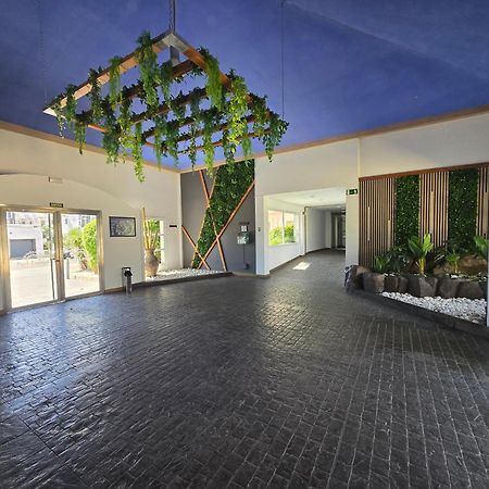 Superbe Appartement Avec Solarium Et Piscine Communautaire Roses Dış mekan fotoğraf