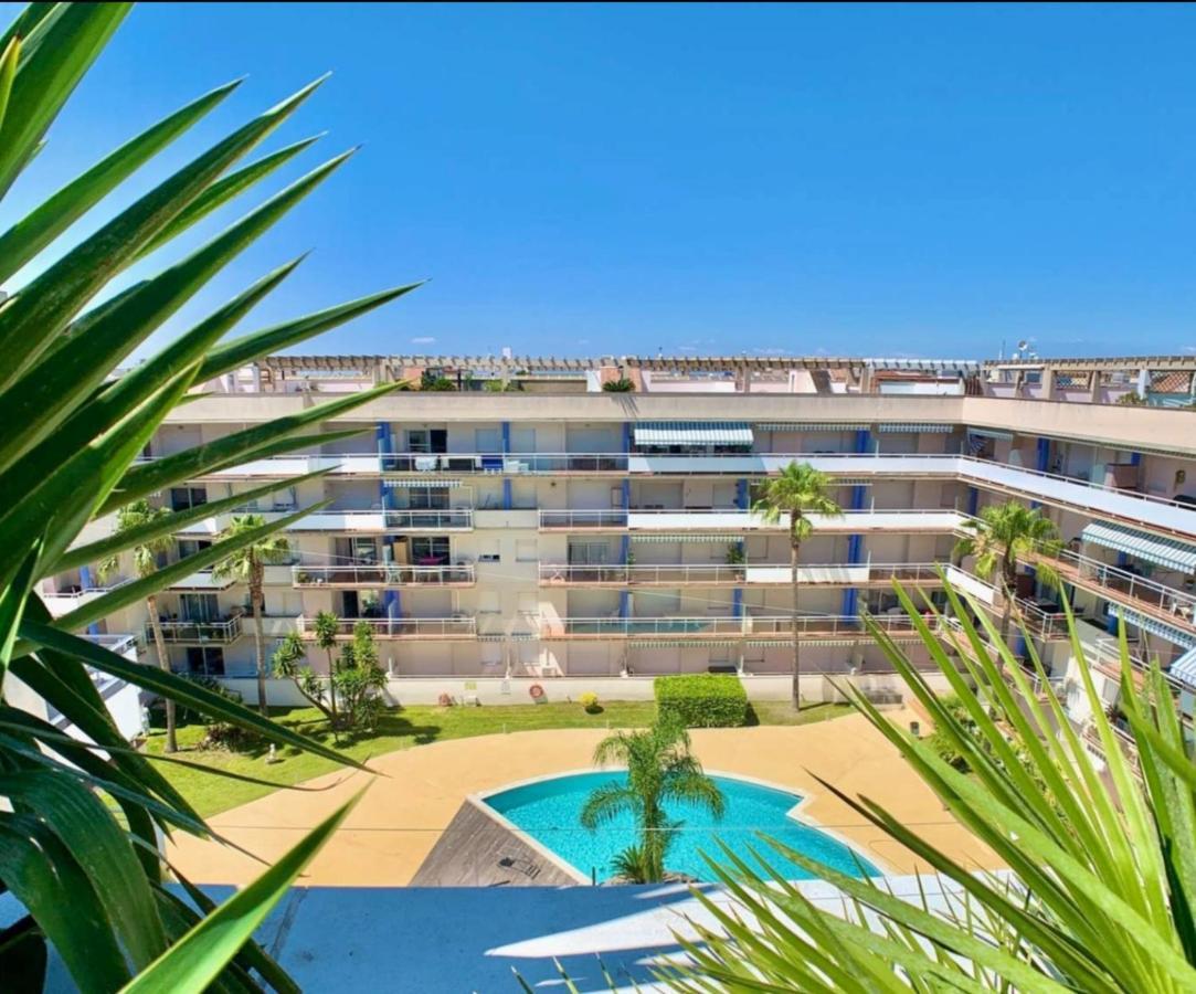 Superbe Appartement Avec Solarium Et Piscine Communautaire Roses Dış mekan fotoğraf