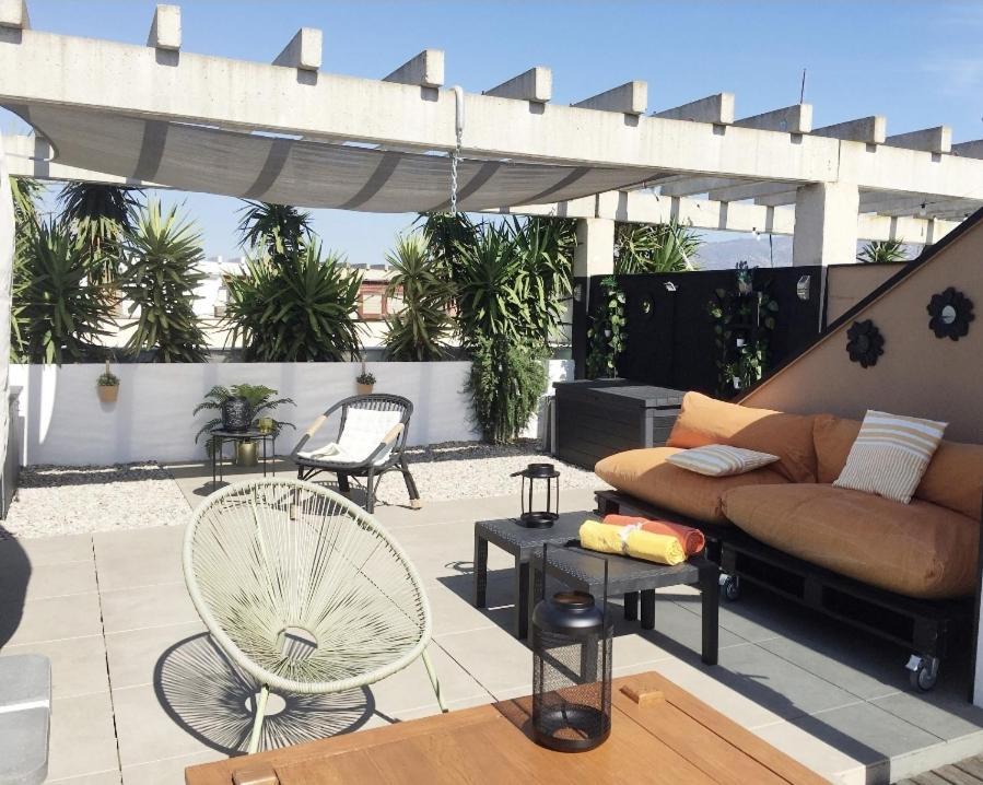 Superbe Appartement Avec Solarium Et Piscine Communautaire Roses Dış mekan fotoğraf