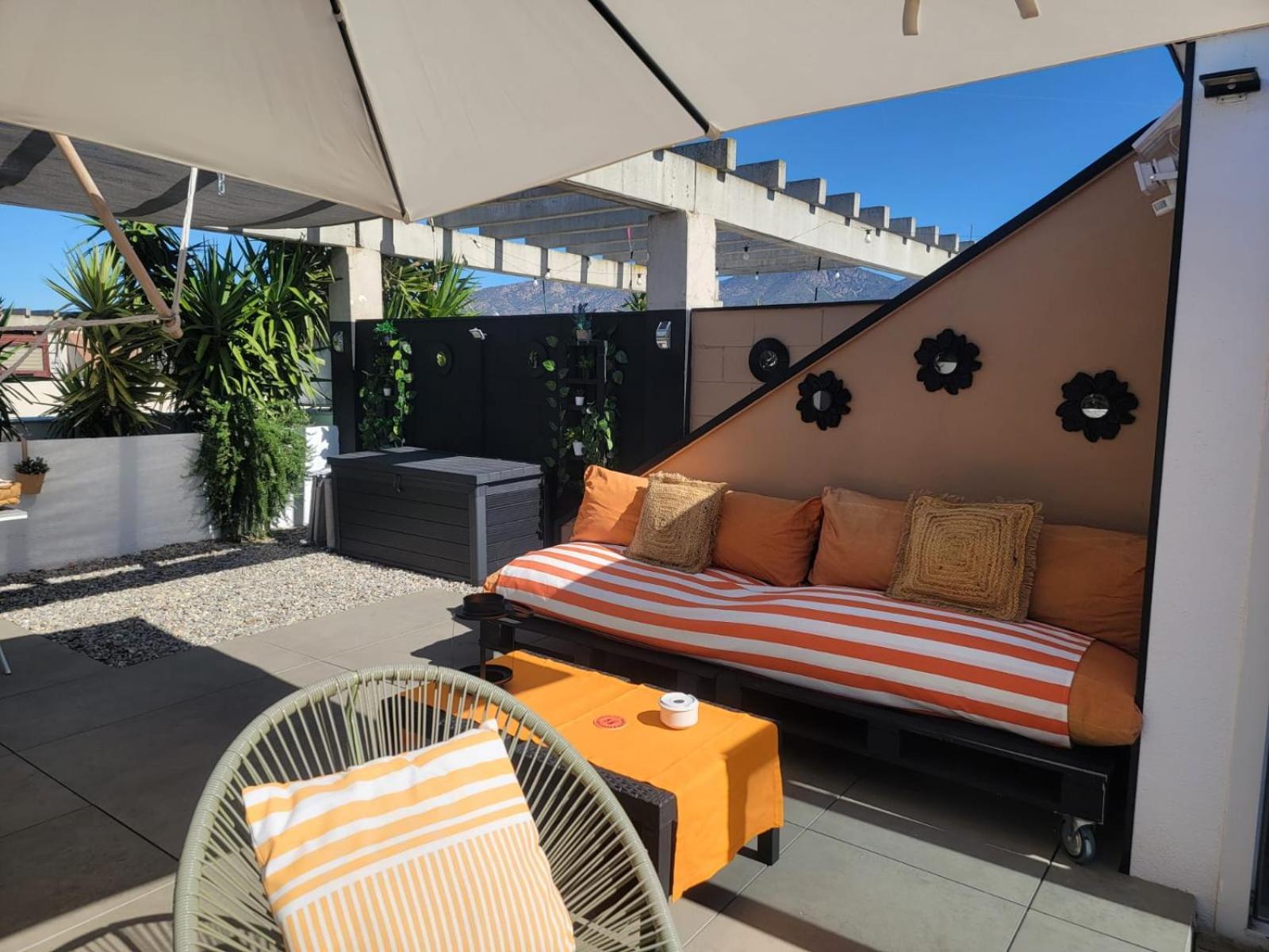 Superbe Appartement Avec Solarium Et Piscine Communautaire Roses Dış mekan fotoğraf