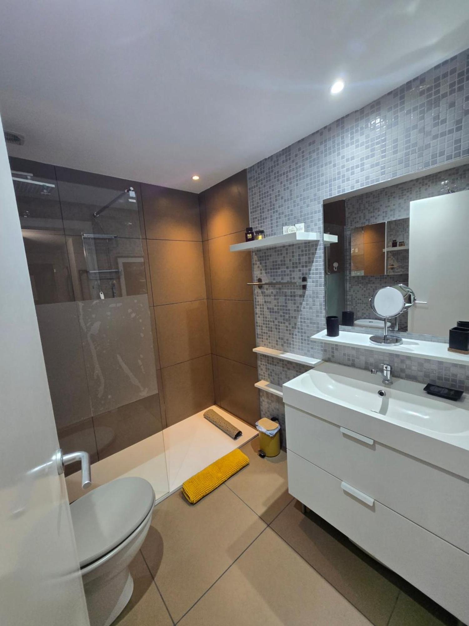 Superbe Appartement Avec Solarium Et Piscine Communautaire Roses Dış mekan fotoğraf